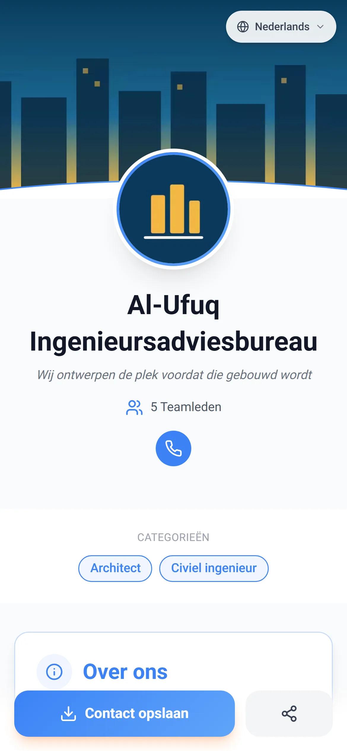 Een echte bedrijfspagina op AurCard, zoals een klant die op zijn telefoon ziet